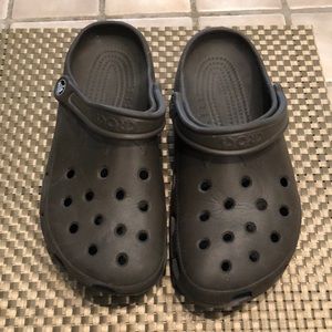 Women’s Crocs size 8-9